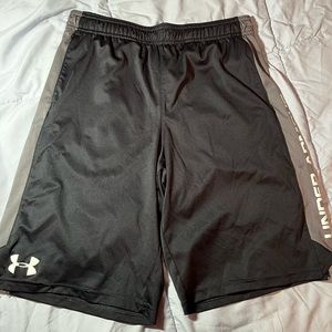 Under Armor Youth XL Basketball Shorts